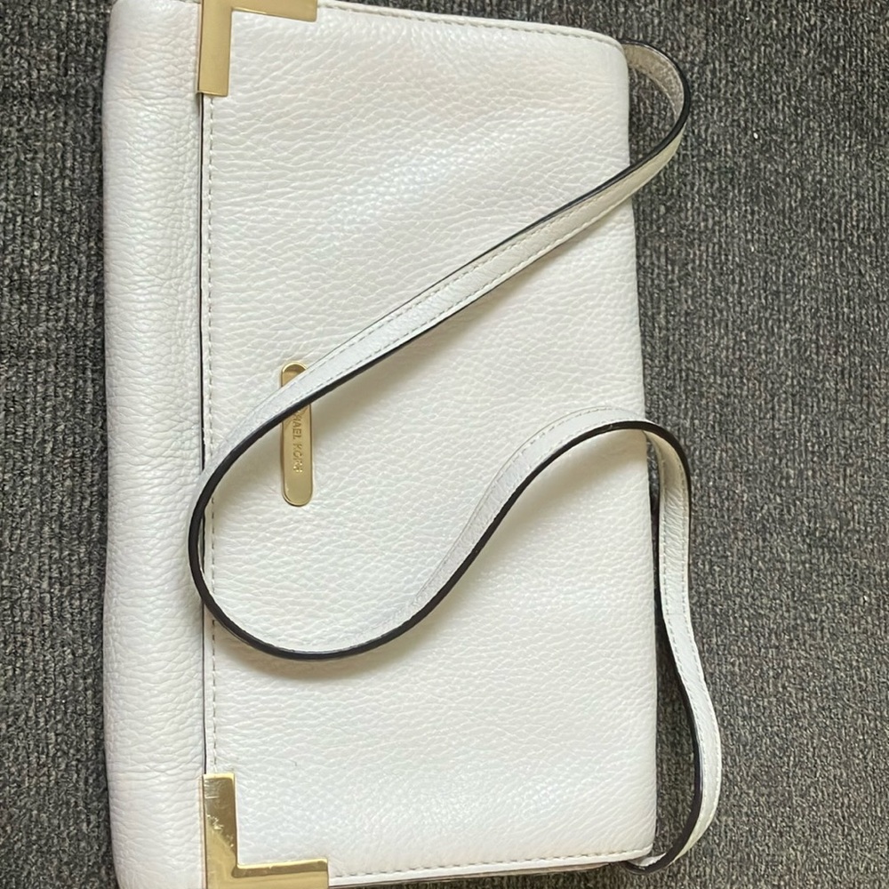 Clutch purse